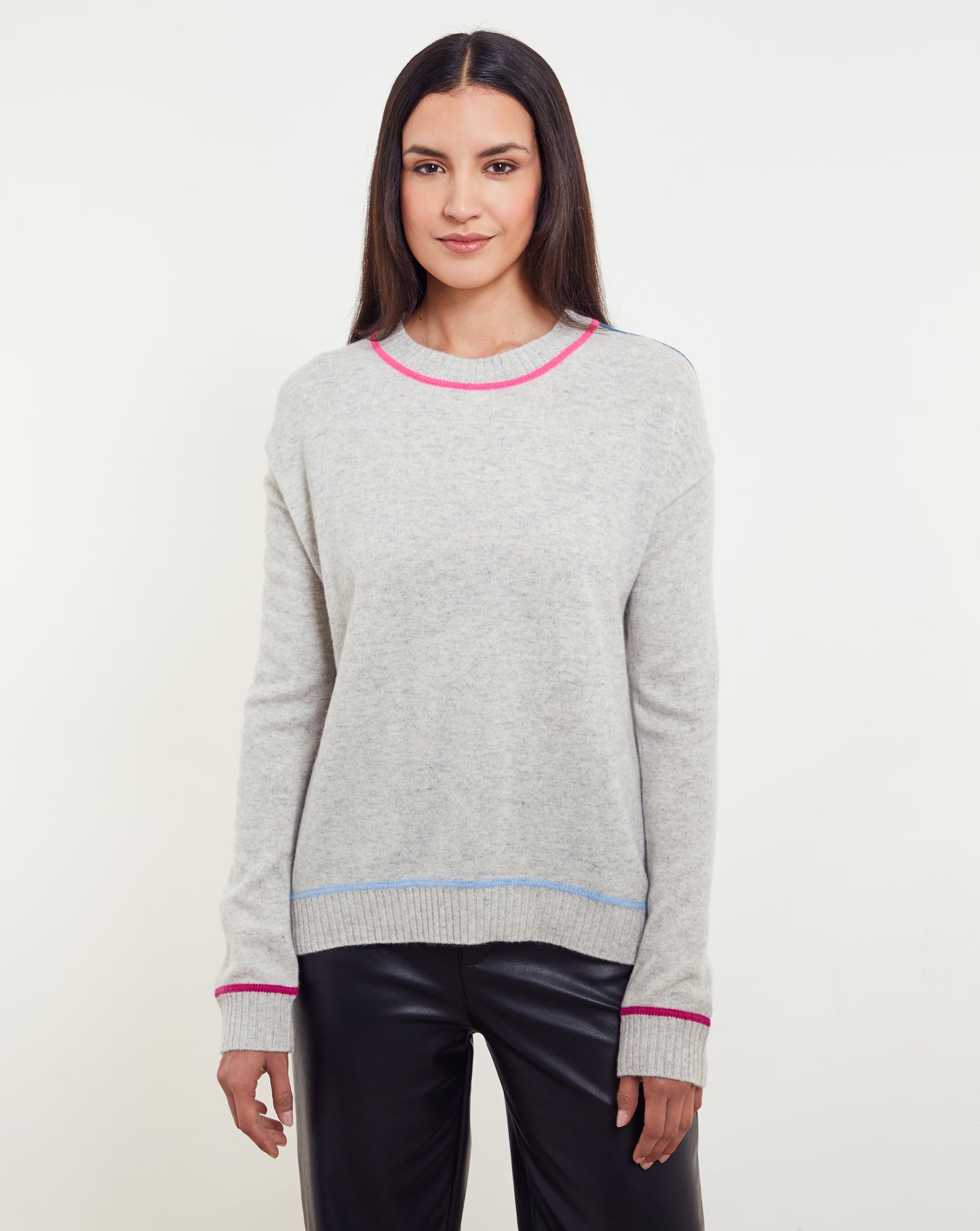 Bonnie Curved Hem Crew