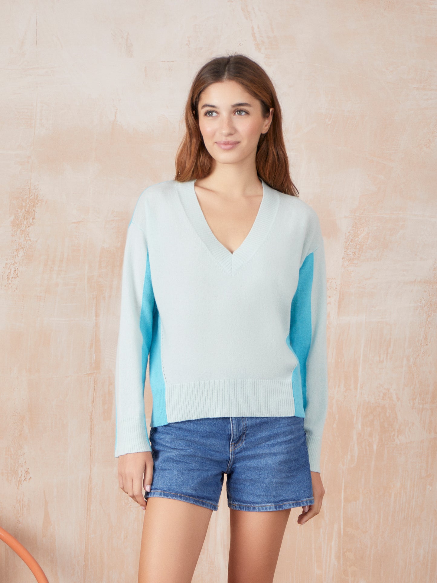 June Colorblock V Neck